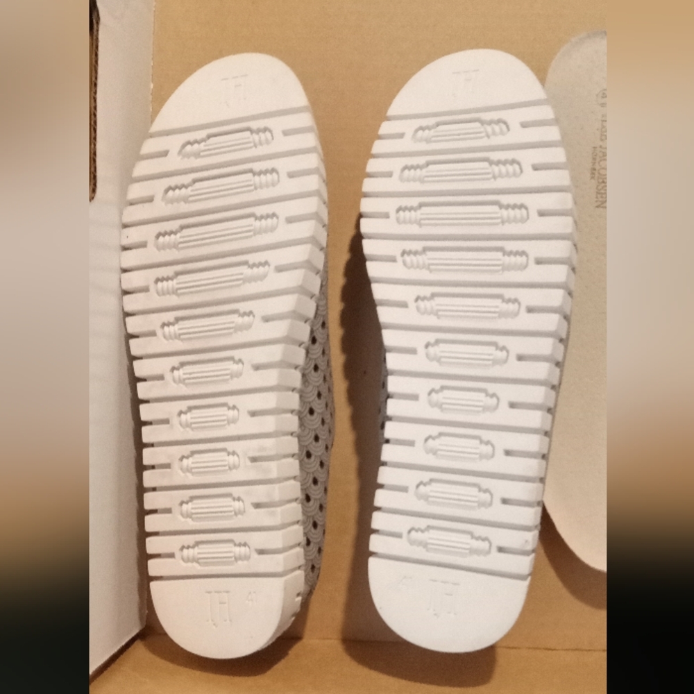 Ilse Jacobsen Grey Tulip Perforated Slip-On Sneakers Size 41 - Picture 4 of 5